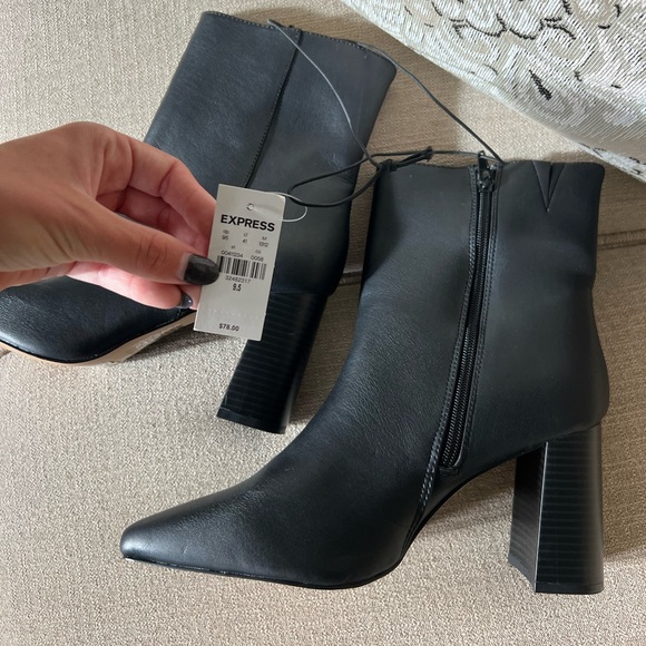 Express Shoes - NWT black booties size 9.5